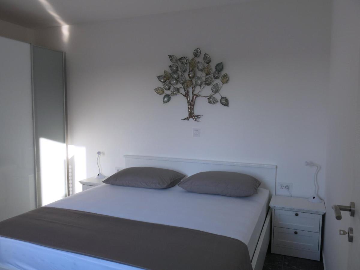 Apartments Rea Cres Kültér fotó