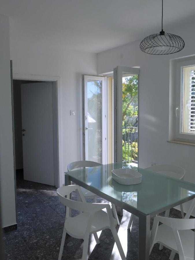 Apartments Rea Cres Kültér fotó