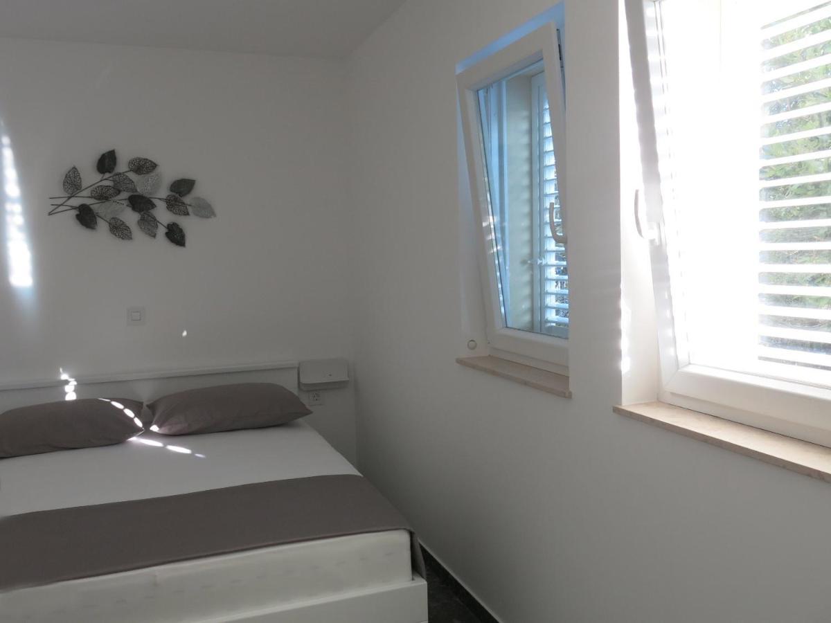 Apartments Rea Cres Kültér fotó