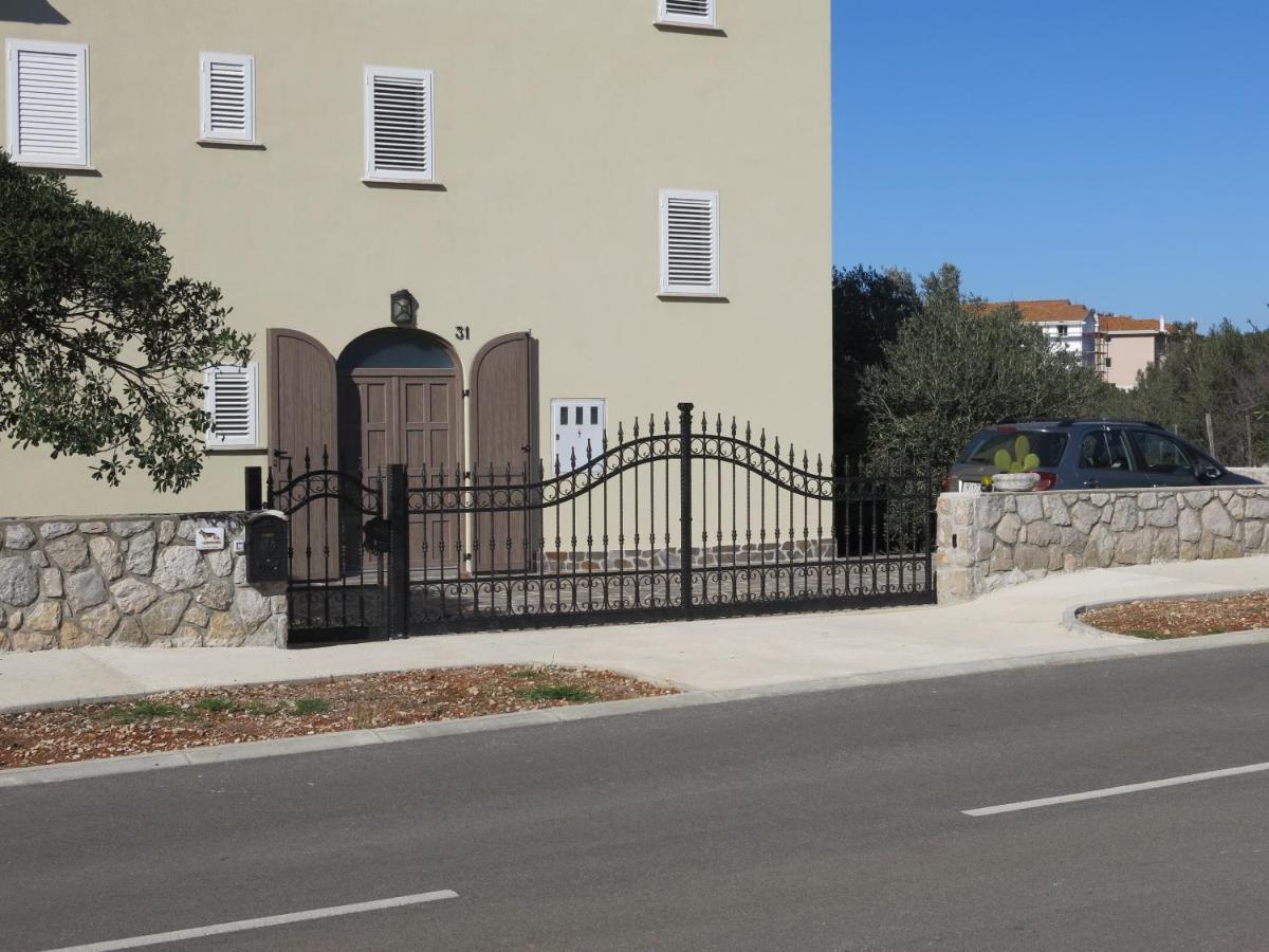 Apartments Rea Cres Kültér fotó