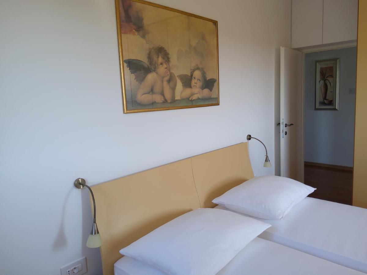 Apartments Rea Cres Kültér fotó
